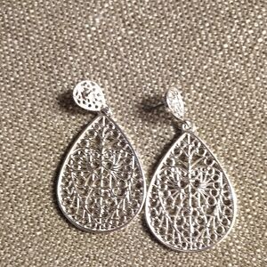 Elegant Silver Filigree Teardrop Earrings